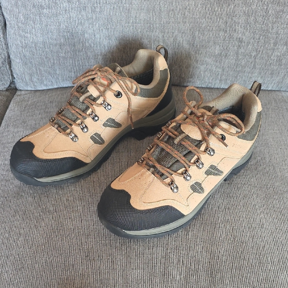 Men's Tan and Black CC-Los Waterproof Hiking Shoes, Size 12, New In Box.